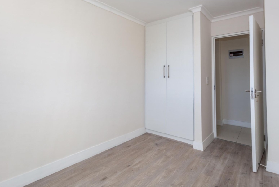2 Bedroom Property for Sale in Zonnebloem Western Cape